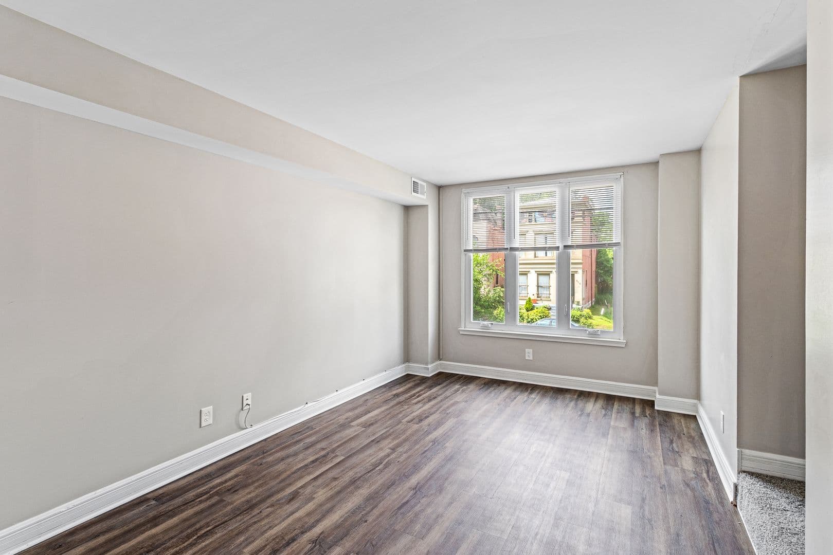 Louisville Apartment: 1509 S 6th St