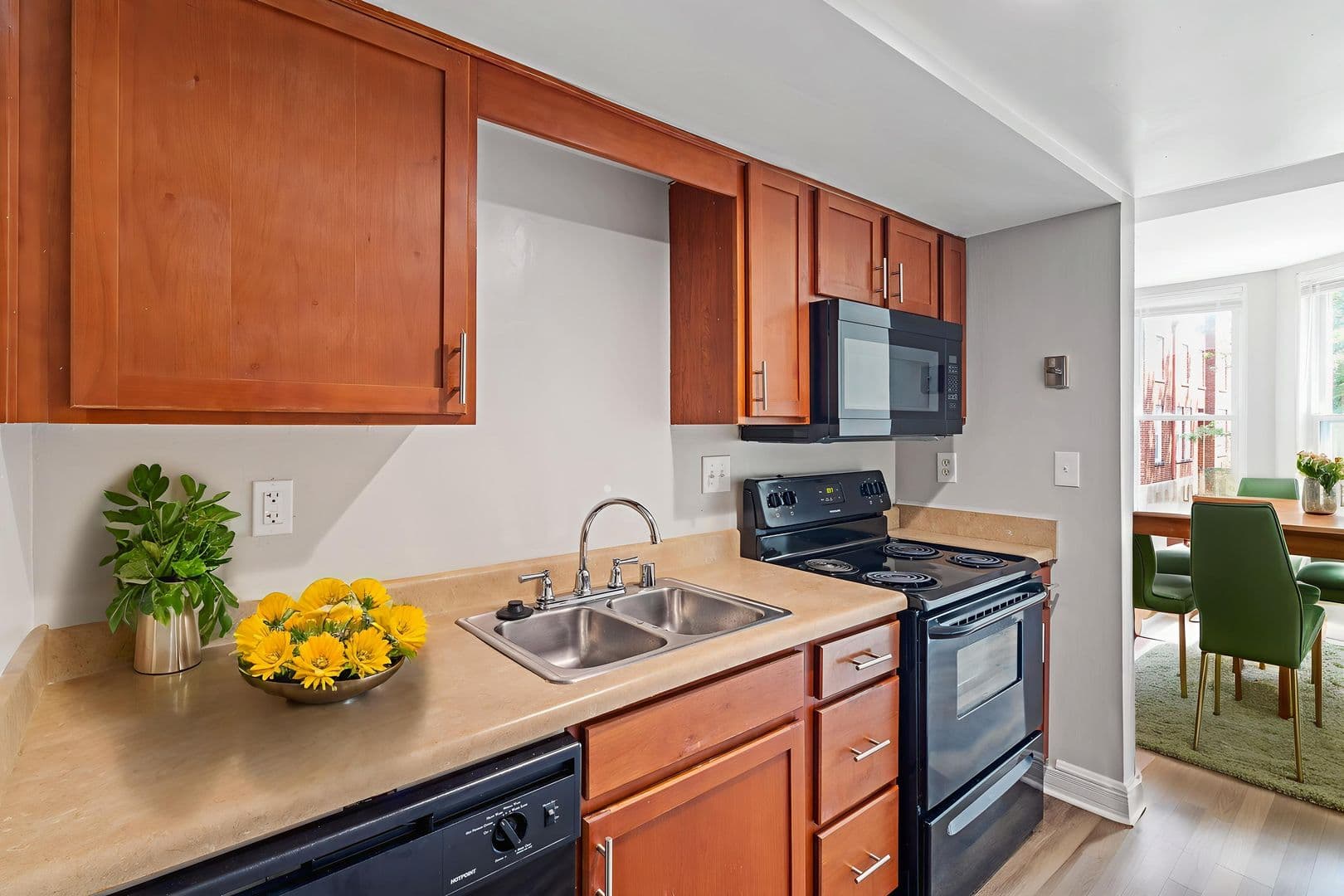 Louisville Apartment: 1509 S 6th St
