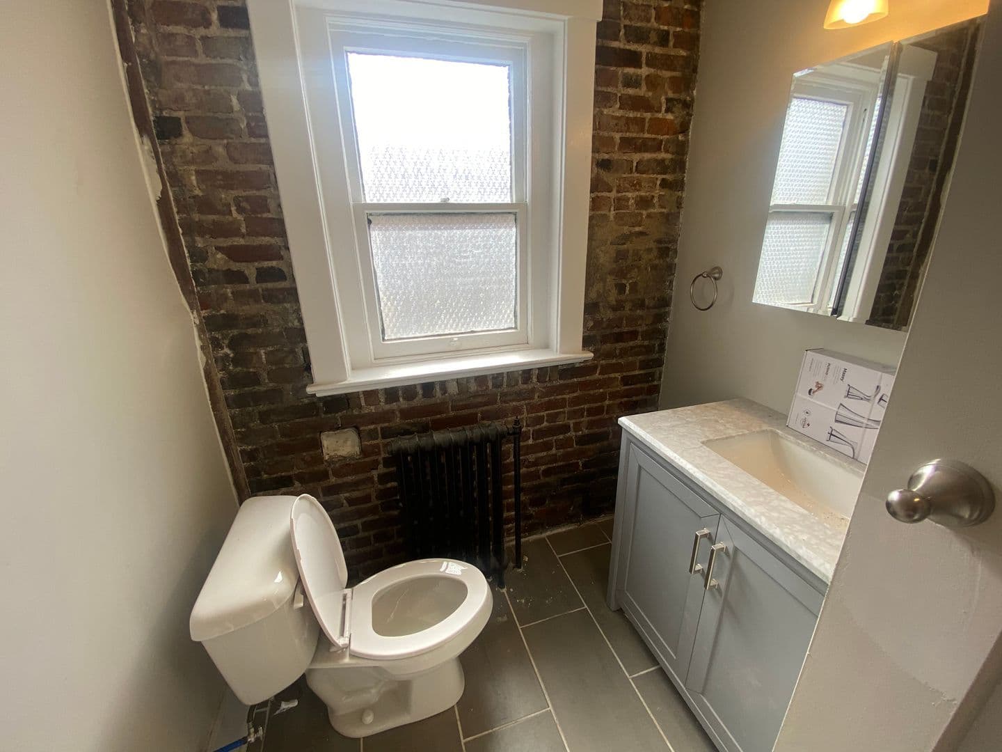 Louisville Apartment: 410 W Ormsby