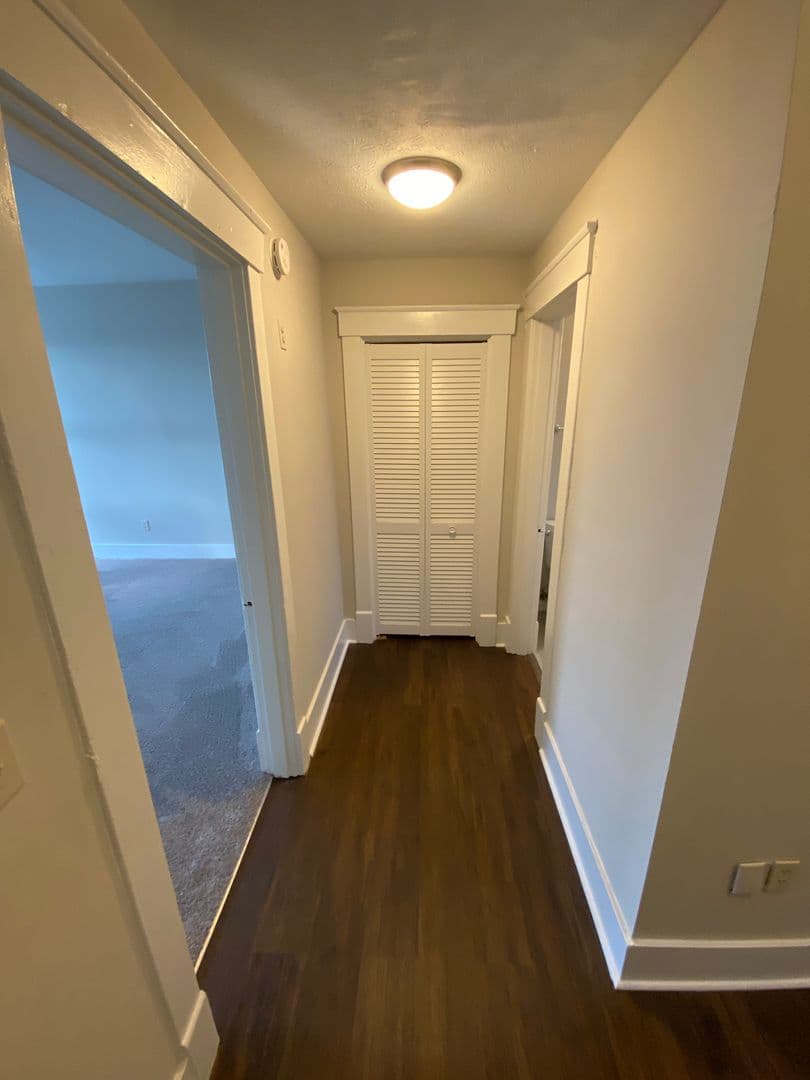 Louisville Apartment: 431 Kensington Ct