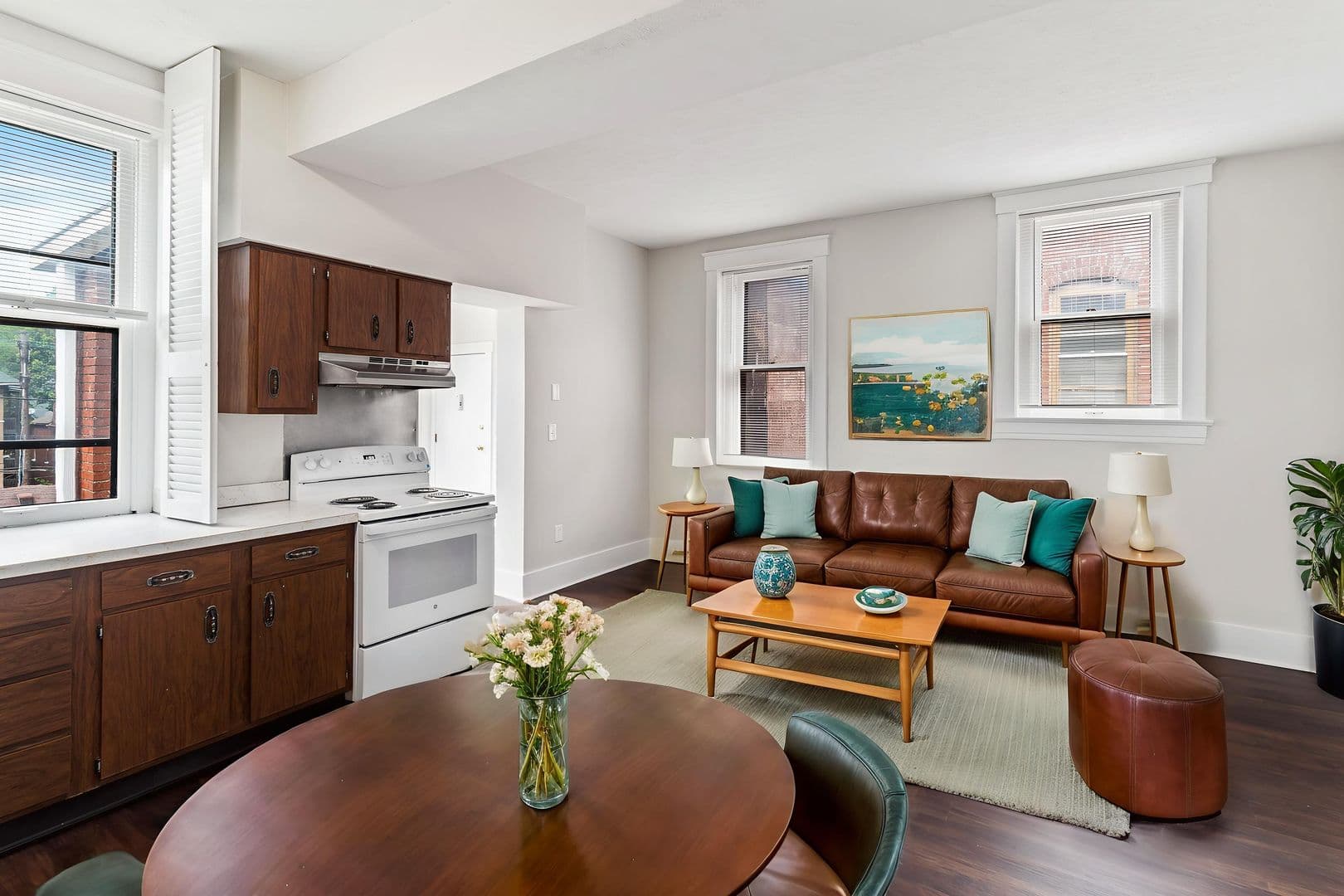 Louisville Apartment: 431 Kensington Ct