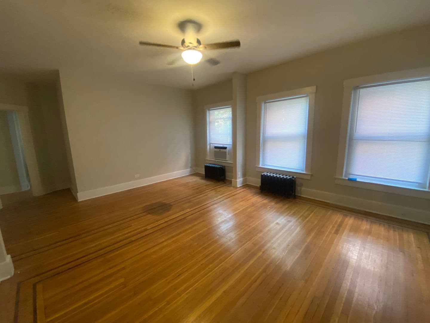 Louisville Apartment: 410 W Ormsby