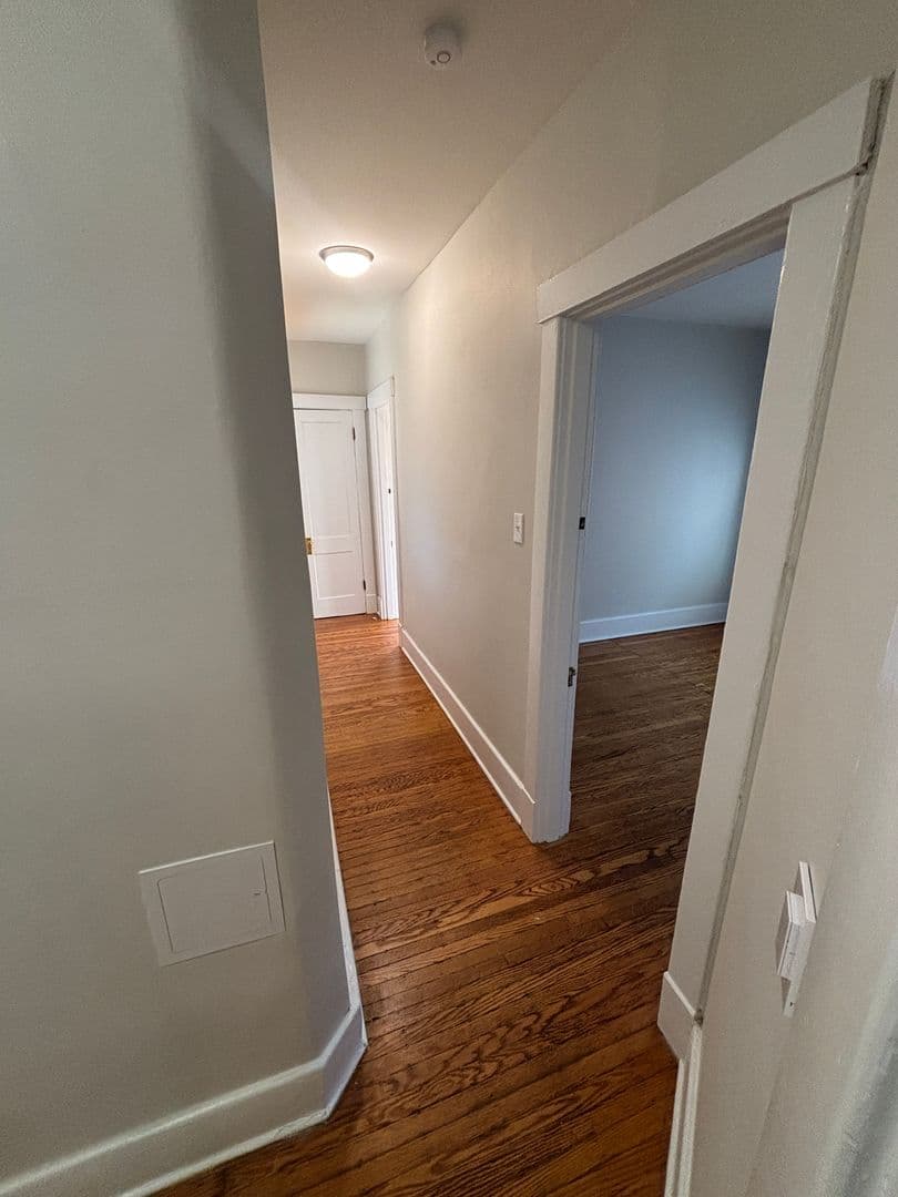 Louisville Apartment: 410 W Ormsby