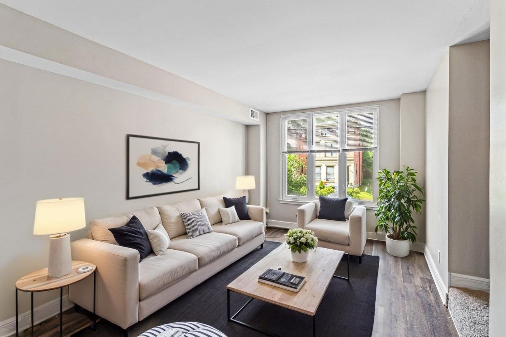 Louisville Apartment: 1509 S 6th St