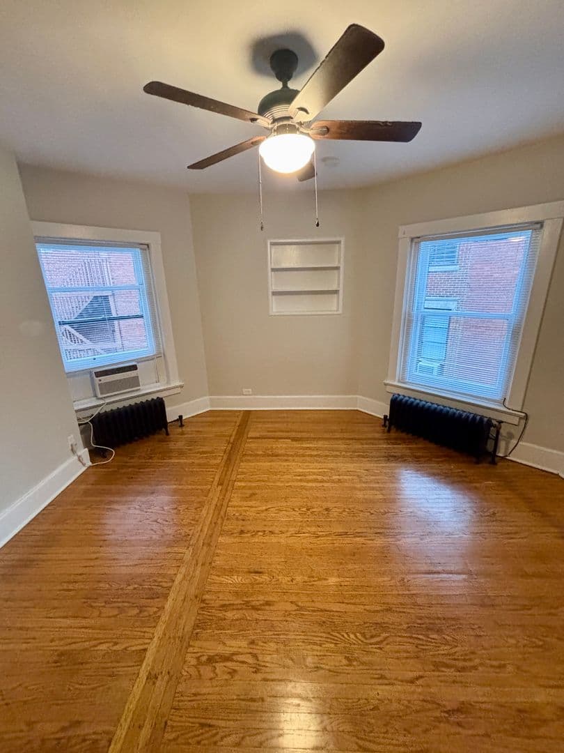 Louisville Apartment: 410 W Ormsby