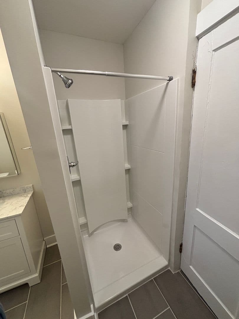 Louisville Apartment: 410 W Ormsby