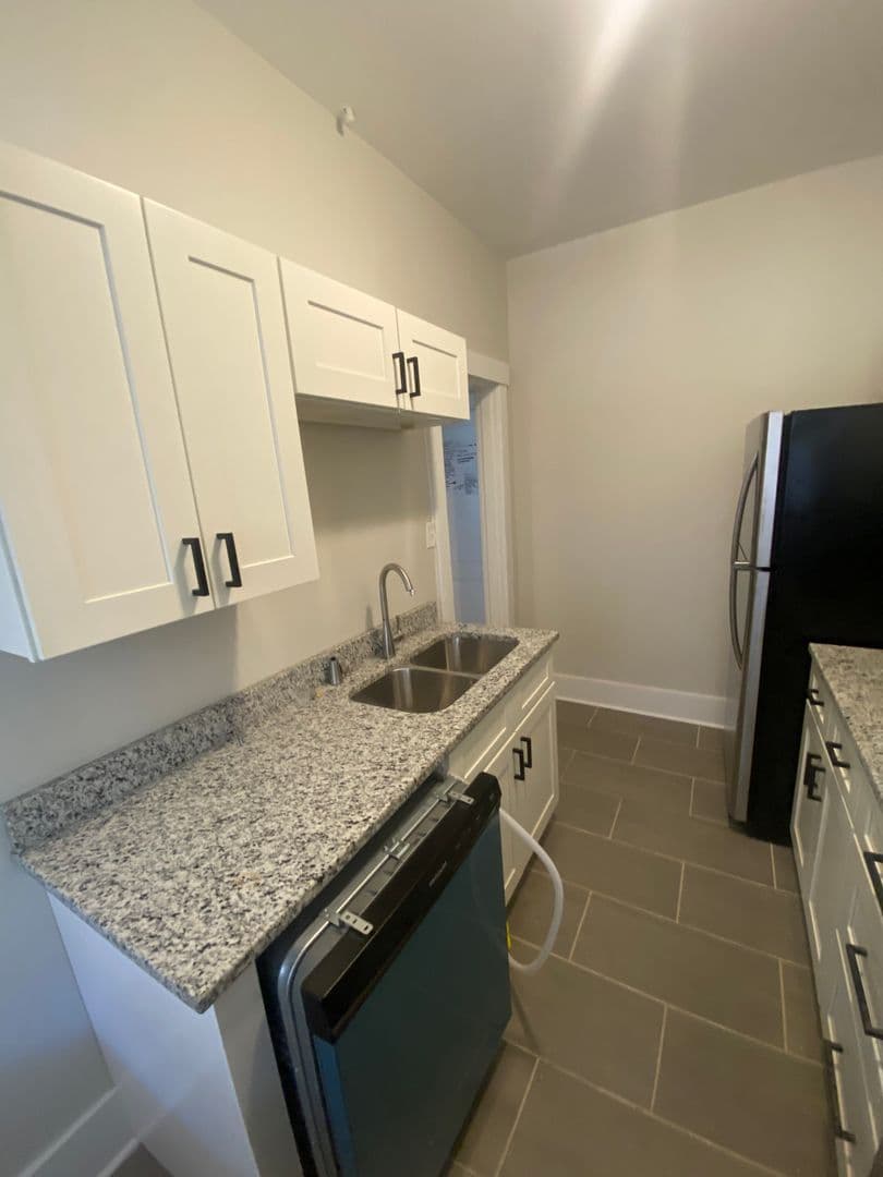 Louisville Apartment: 410 W Ormsby