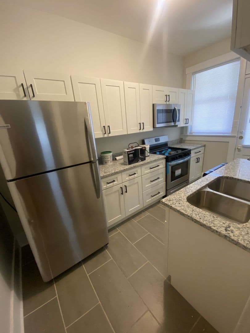 Louisville Apartment: 410 W Ormsby