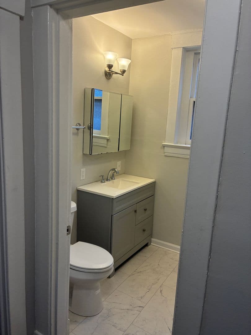 Louisville Apartment: 431 Kensington Ct