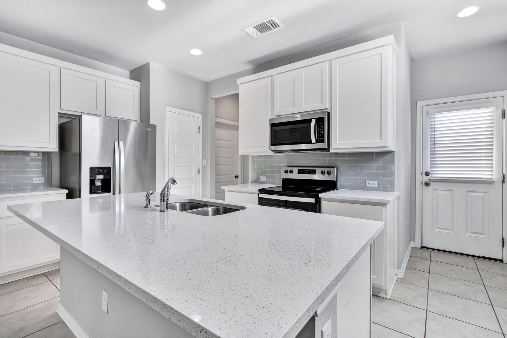 Leander House: 216 Syrah Court