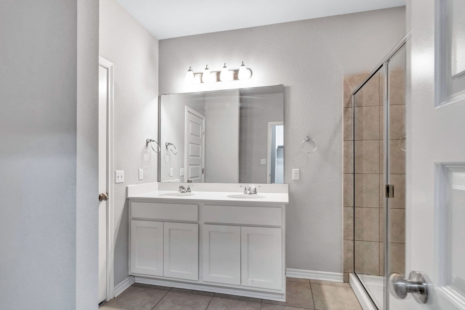 Leander House: 216 Syrah Court