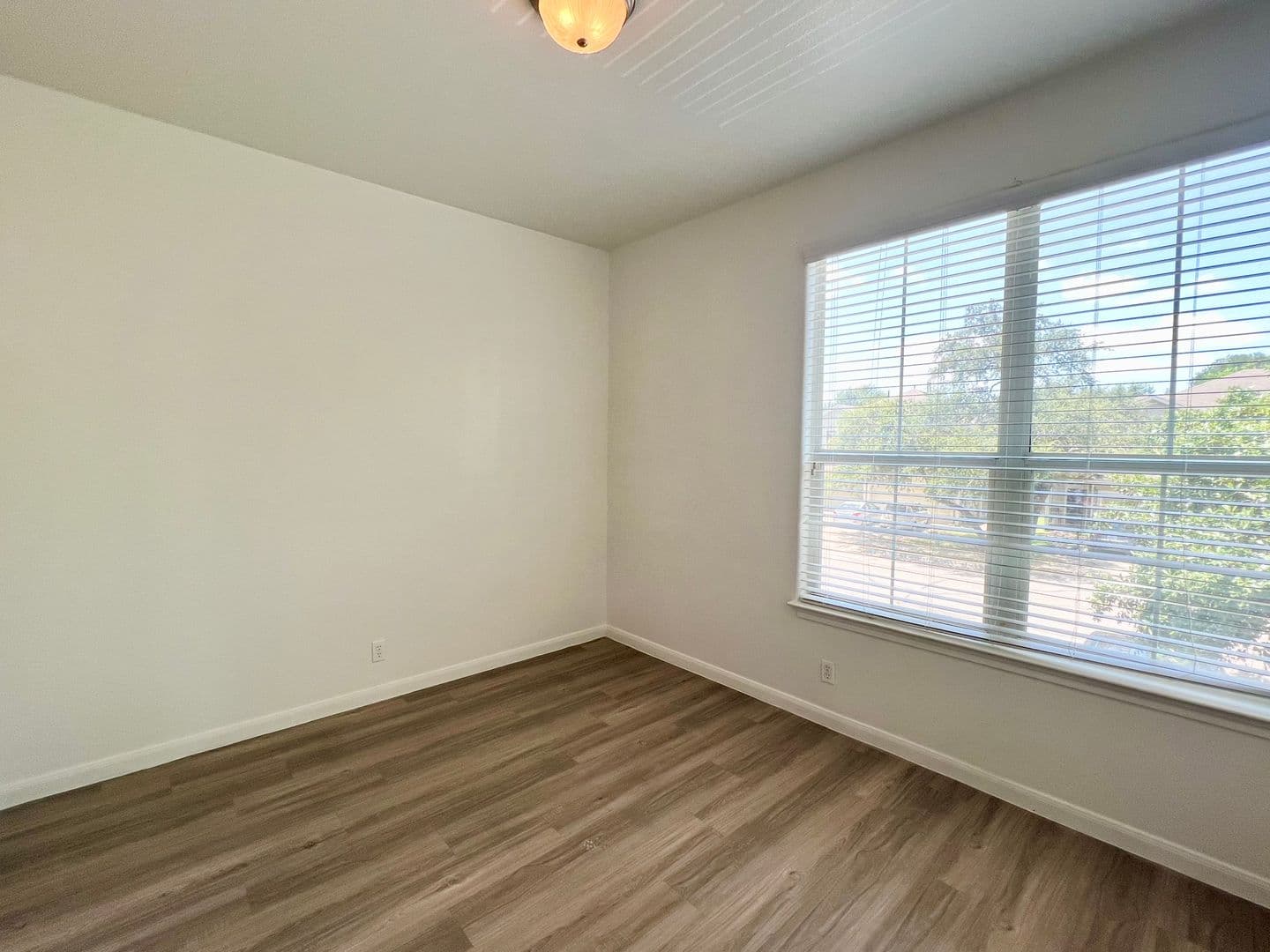 Austin Multiplex: 2406 Allred Dr