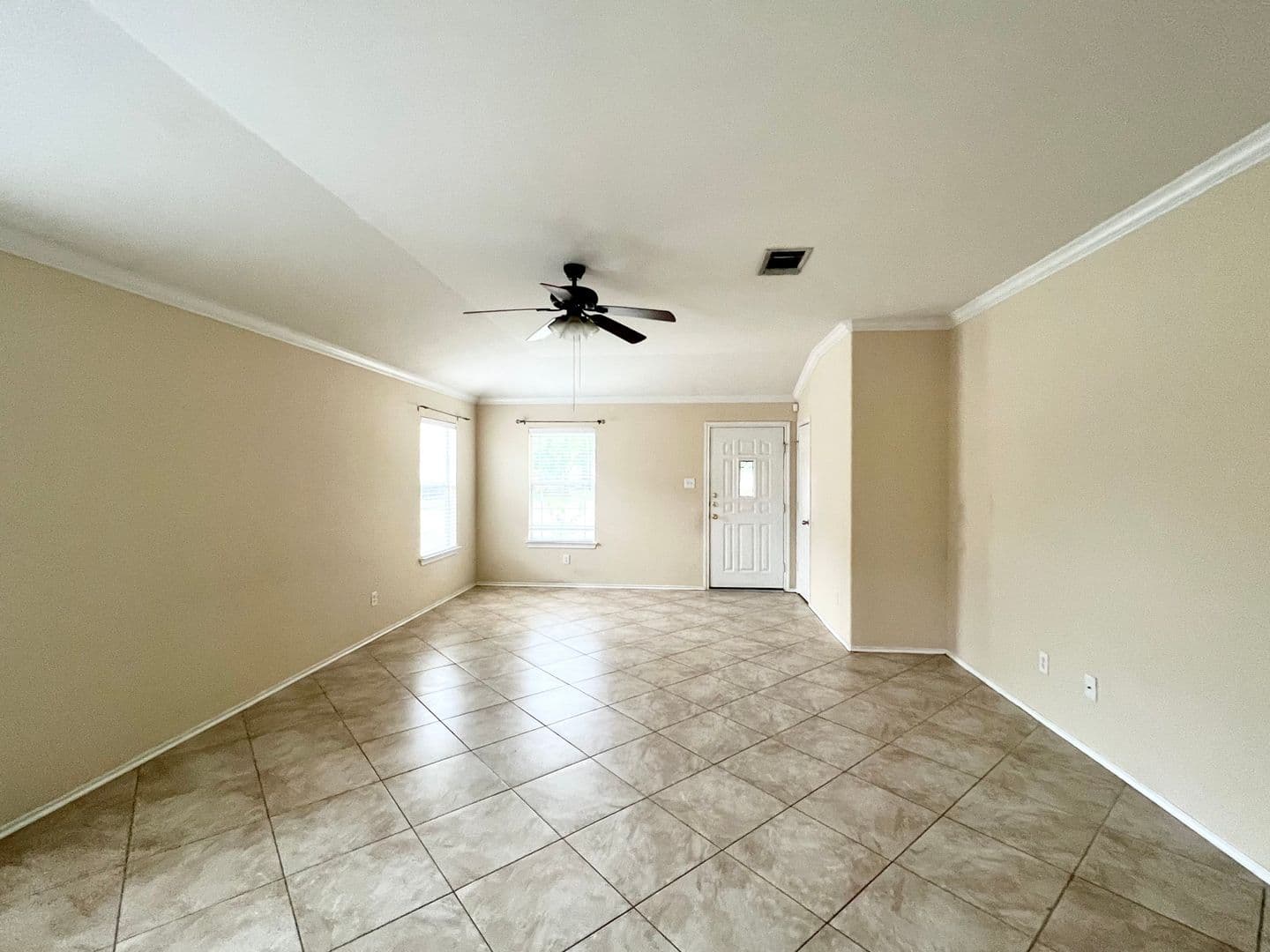 Buda House: 2428 Green Meadows