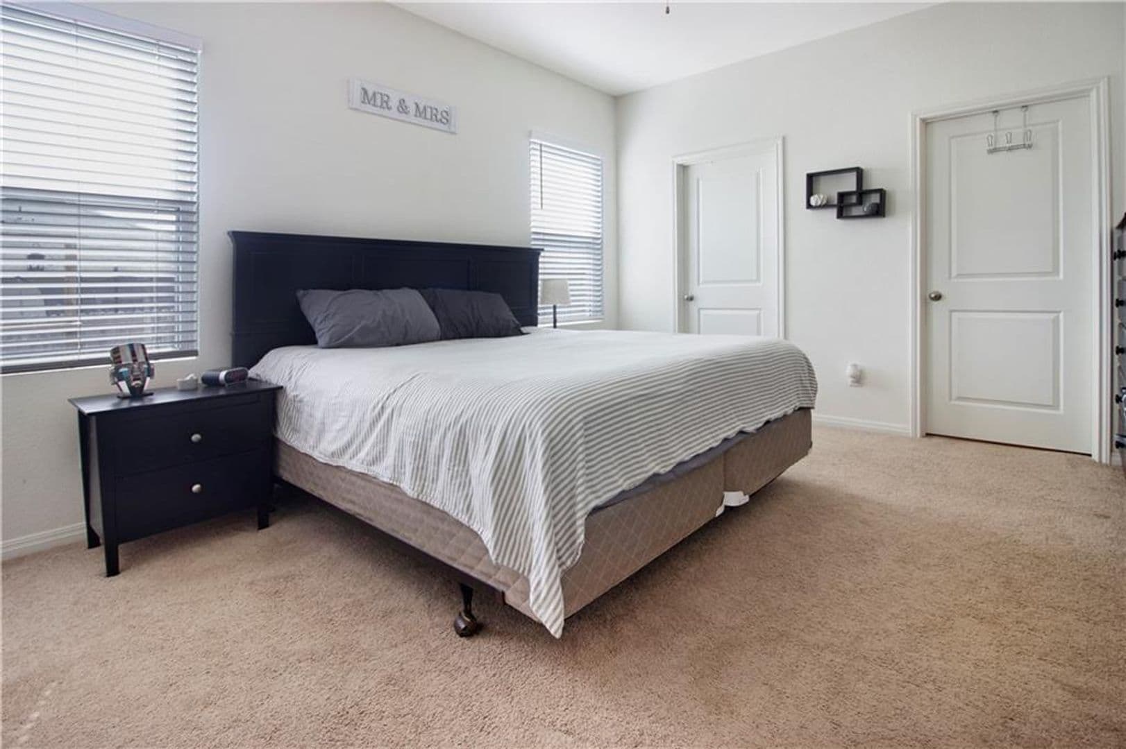 Jarrell House: 336 Flower Smith Ln