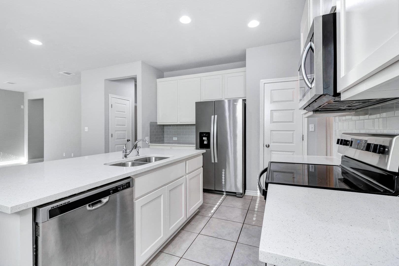 Leander House: 216 Syrah Court