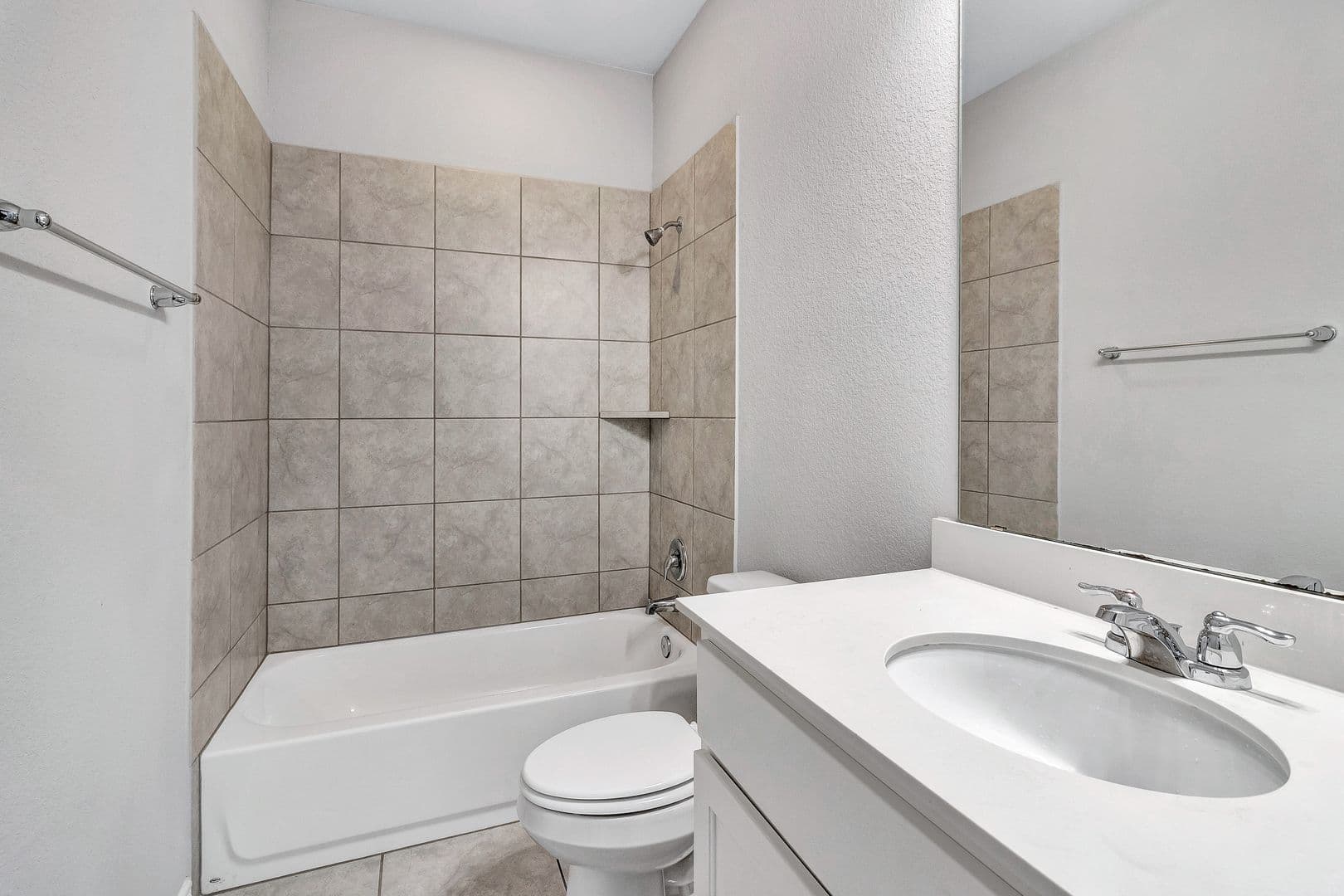 Leander House: 216 Syrah Court