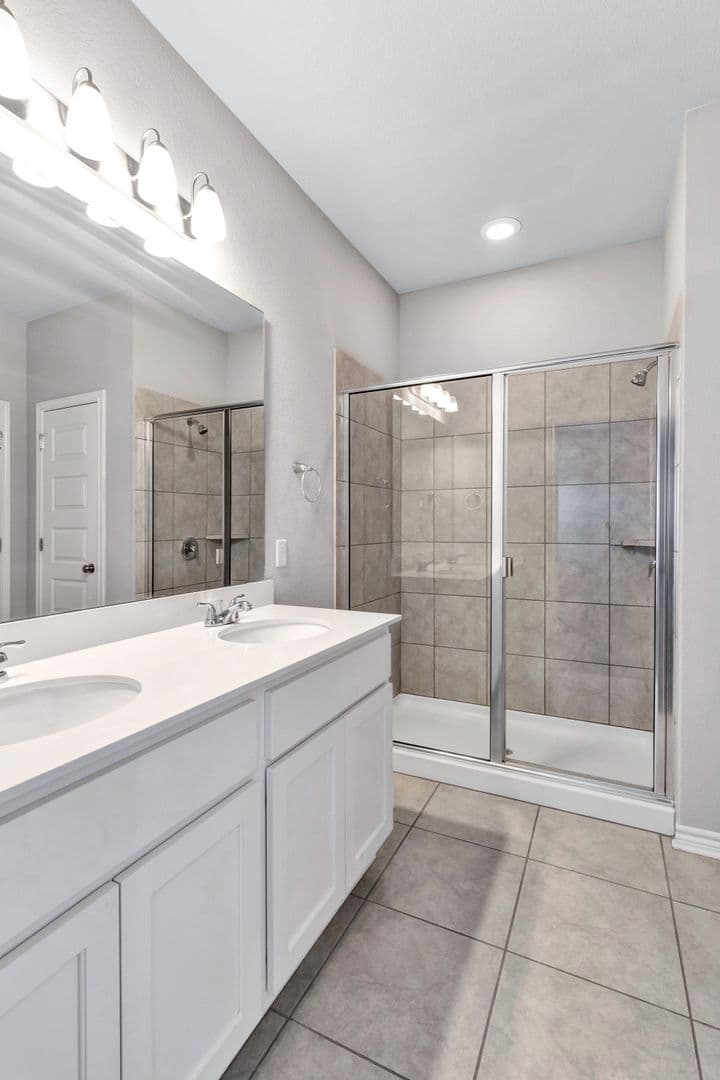 Leander House: 216 Syrah Court