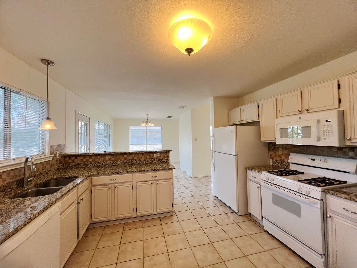 Austin House: 4606 Sojourner St