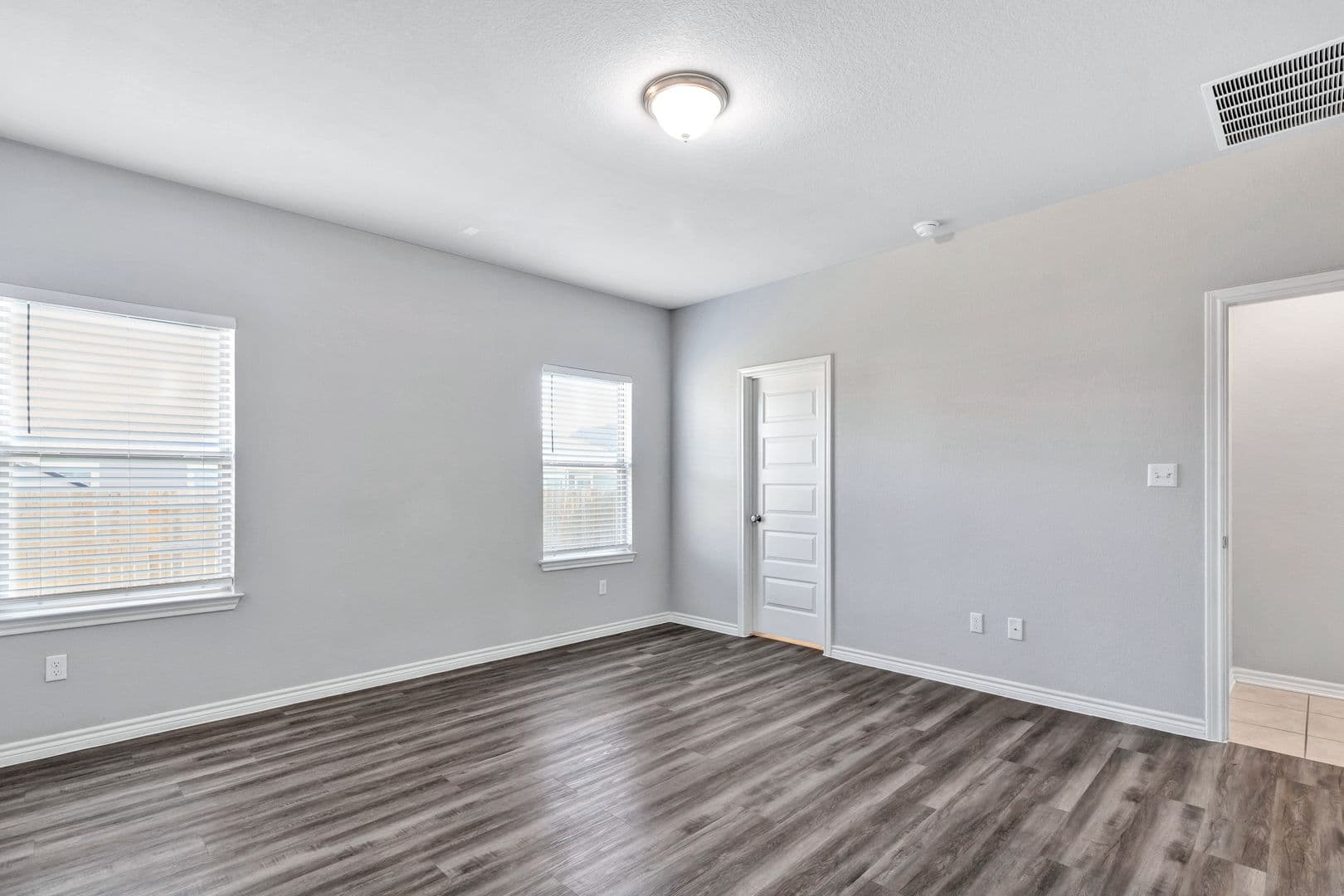Leander House: 216 Syrah Court