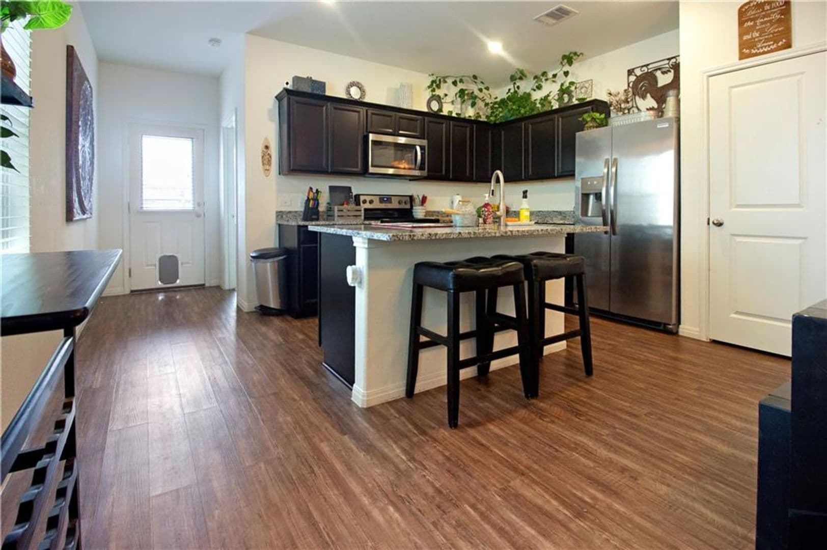Jarrell House: 336 Flower Smith Ln