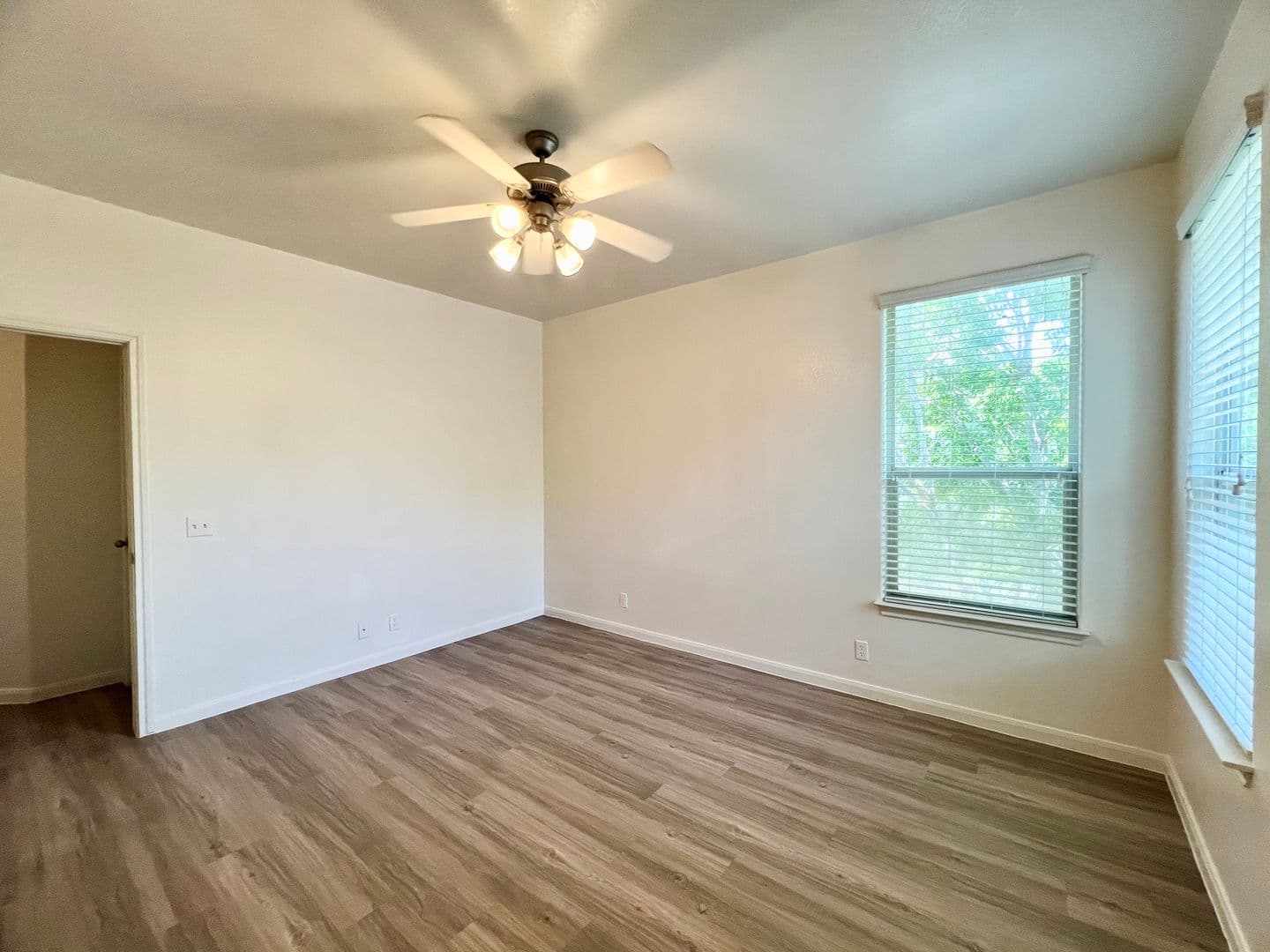 Austin Multiplex: 2406 Allred Dr