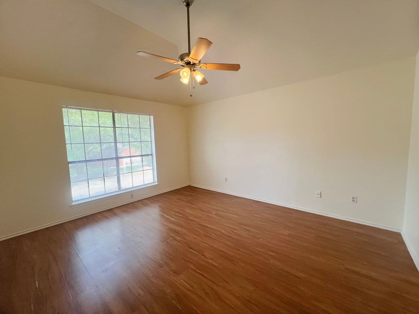 Austin House: 4606 Sojourner St