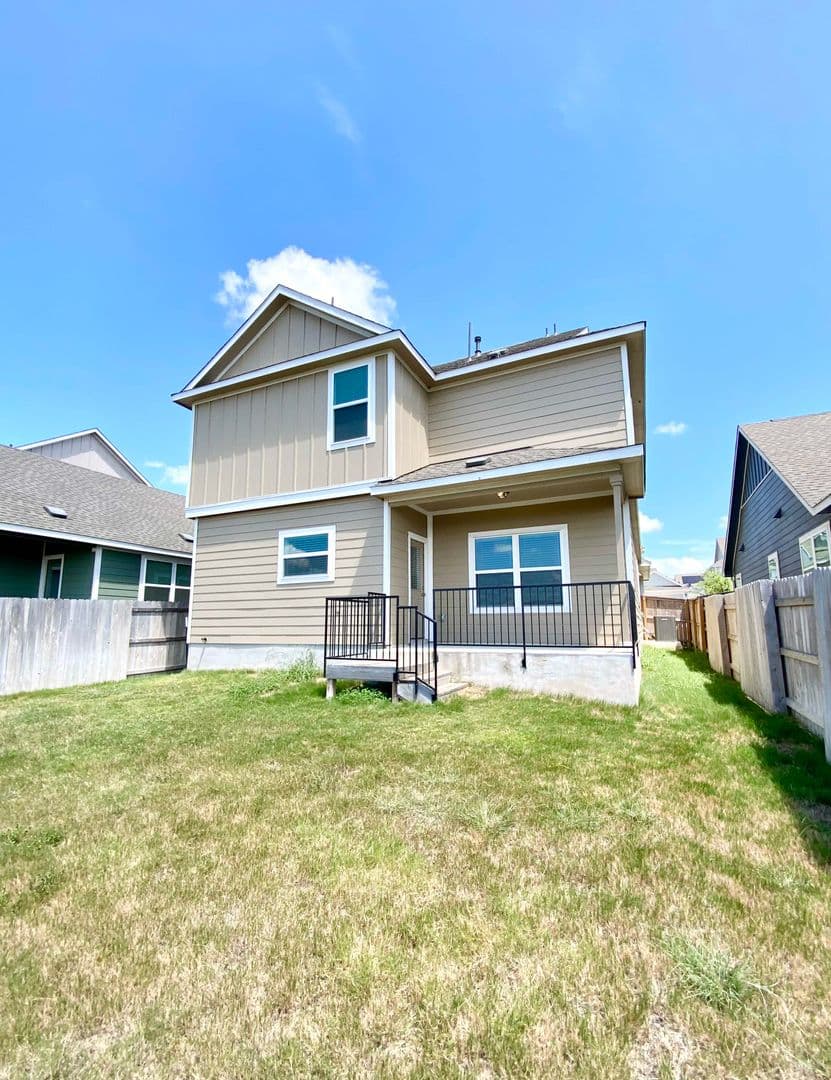 Liberty Hill House: 117 High Plains Pass