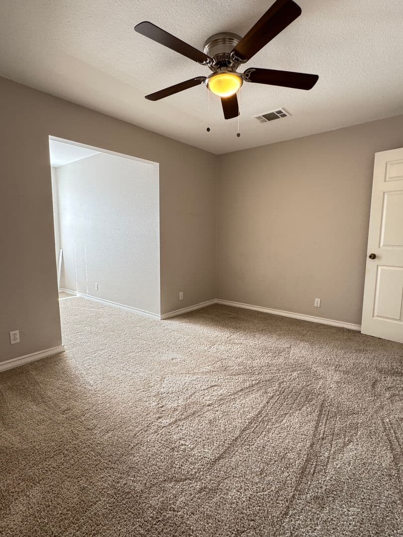 Jarrell Townhome: 126 Sandstone Drive