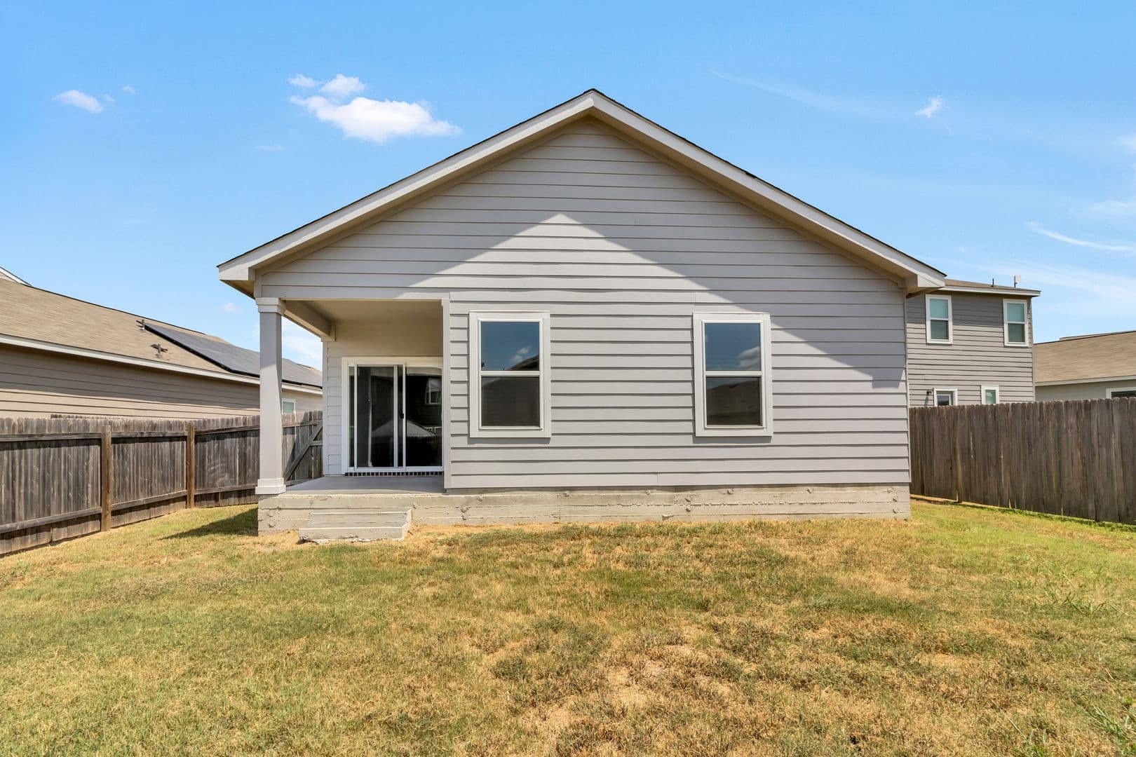 Jarrell House: 360 Bell Rings Dr