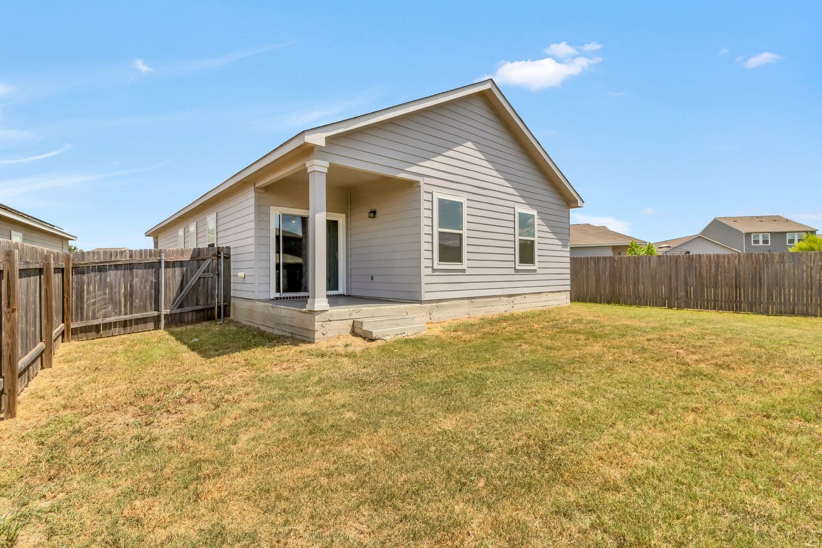 Jarrell House: 360 Bell Rings Dr