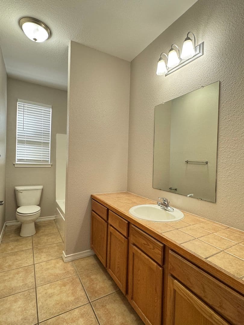 Jarrell Townhome: 126 Sandstone Drive