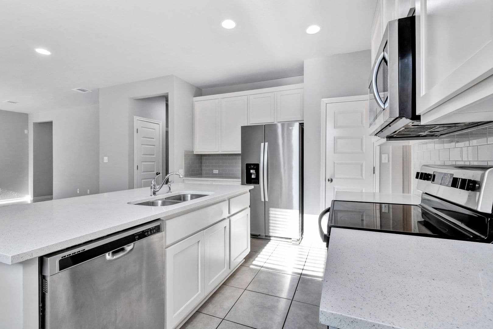 Leander House: 216 Syrah Court