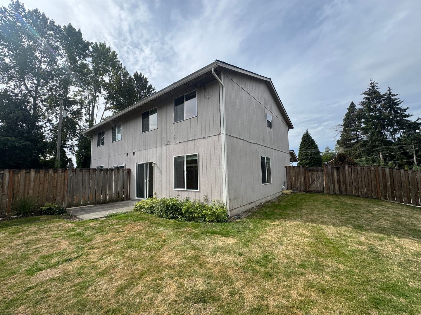 Milton House: 610 11th Ave