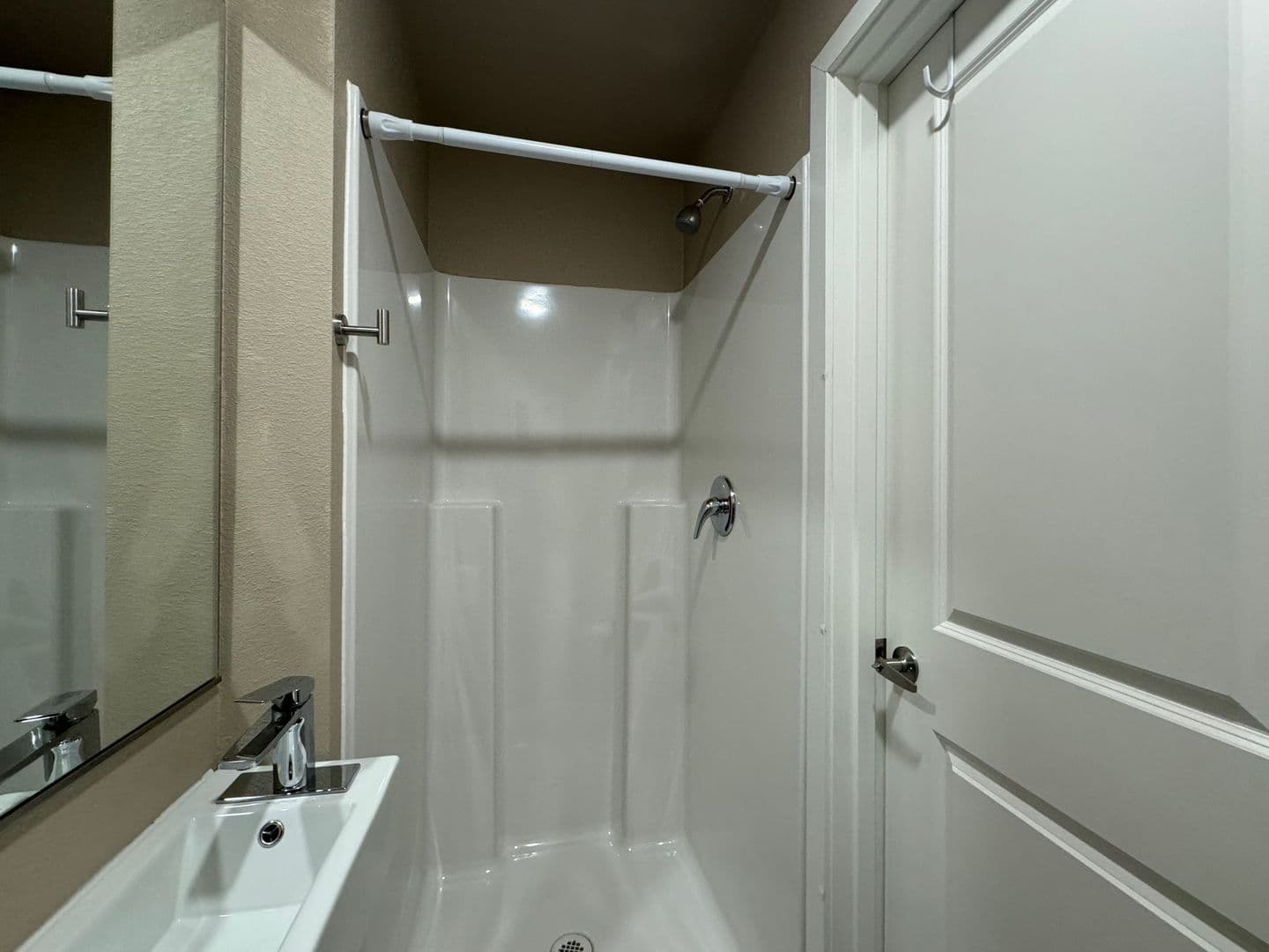 Tacoma Apartment: 4326 S Junett St
