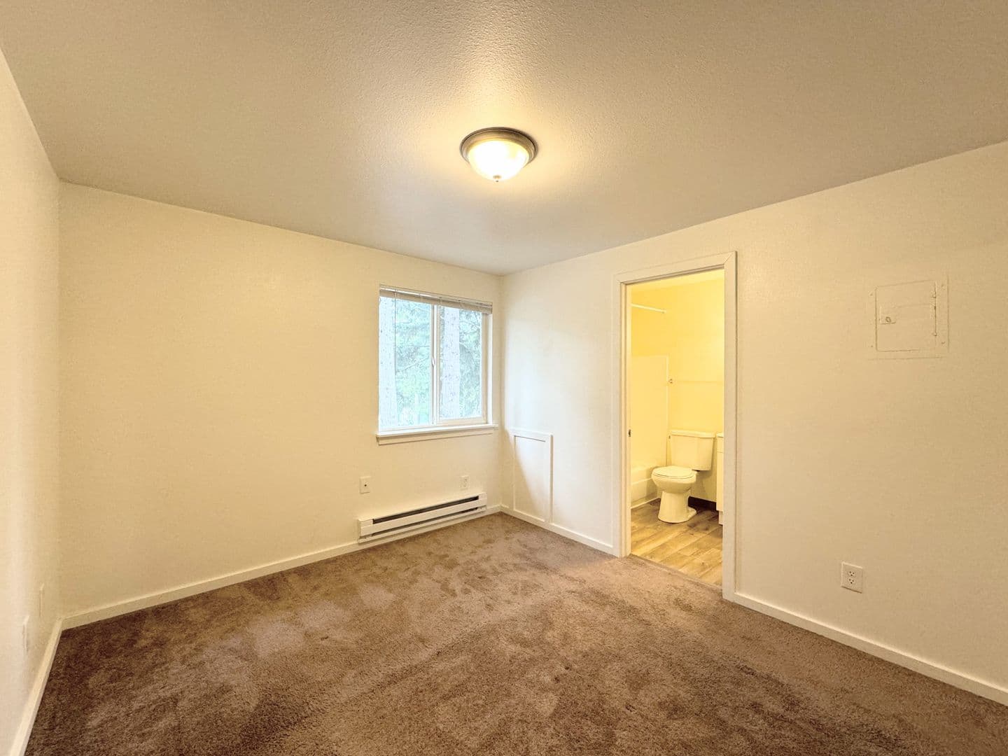 Tacoma Apartment: 3015 North Highland Street