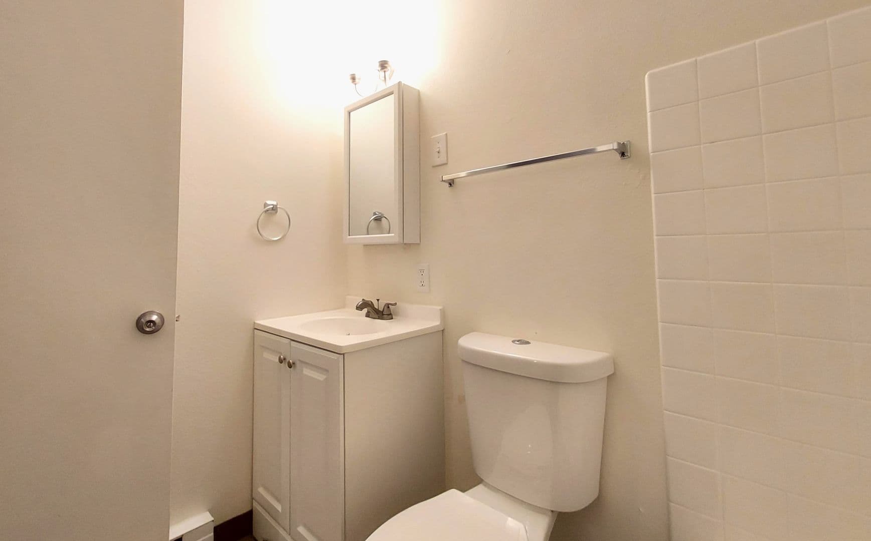 Tacoma Apartment: 3015 North Highland Street