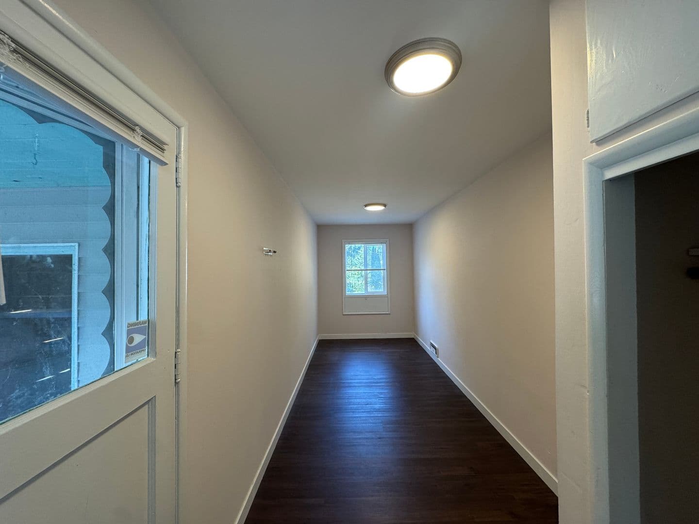 University Place House: 3755 Sunset Dr. W