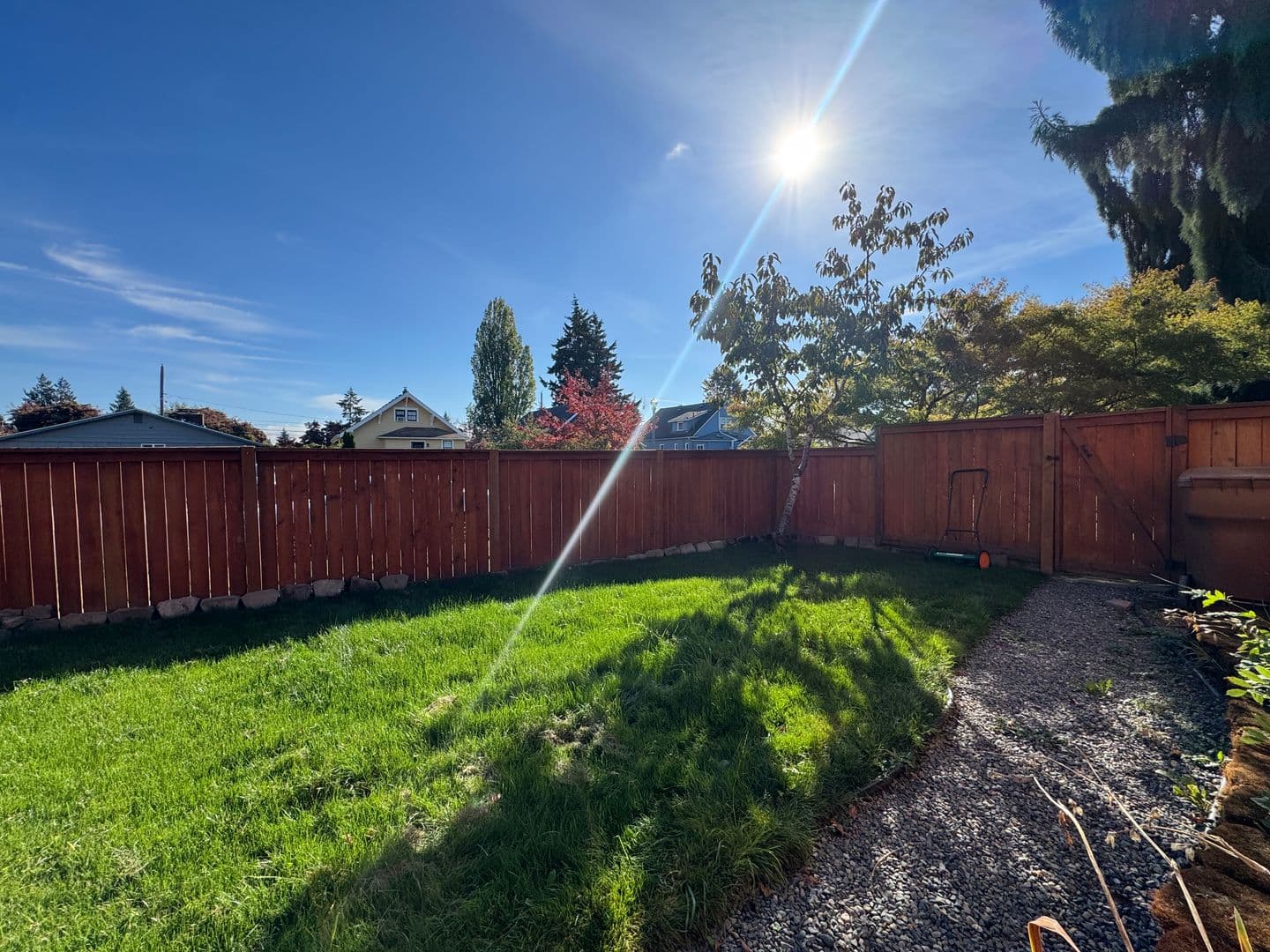 Tacoma Apartment: 858 S Fife St