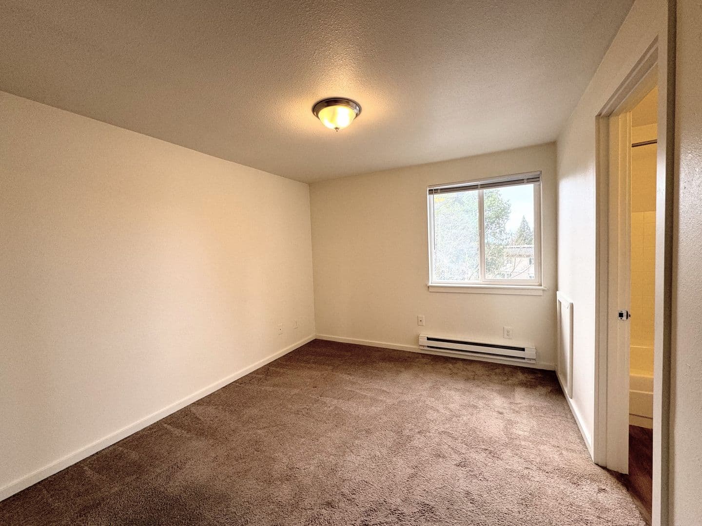 Tacoma Apartment: 3015 North Highland Street