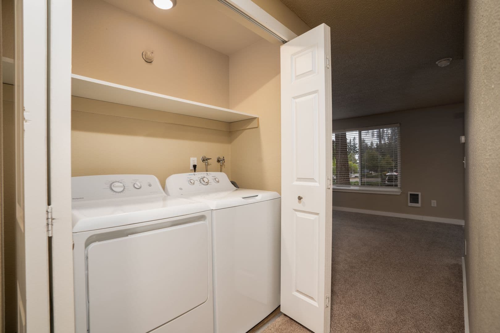 Tacoma Apartment: 1801 S Woodland Glen Drive
