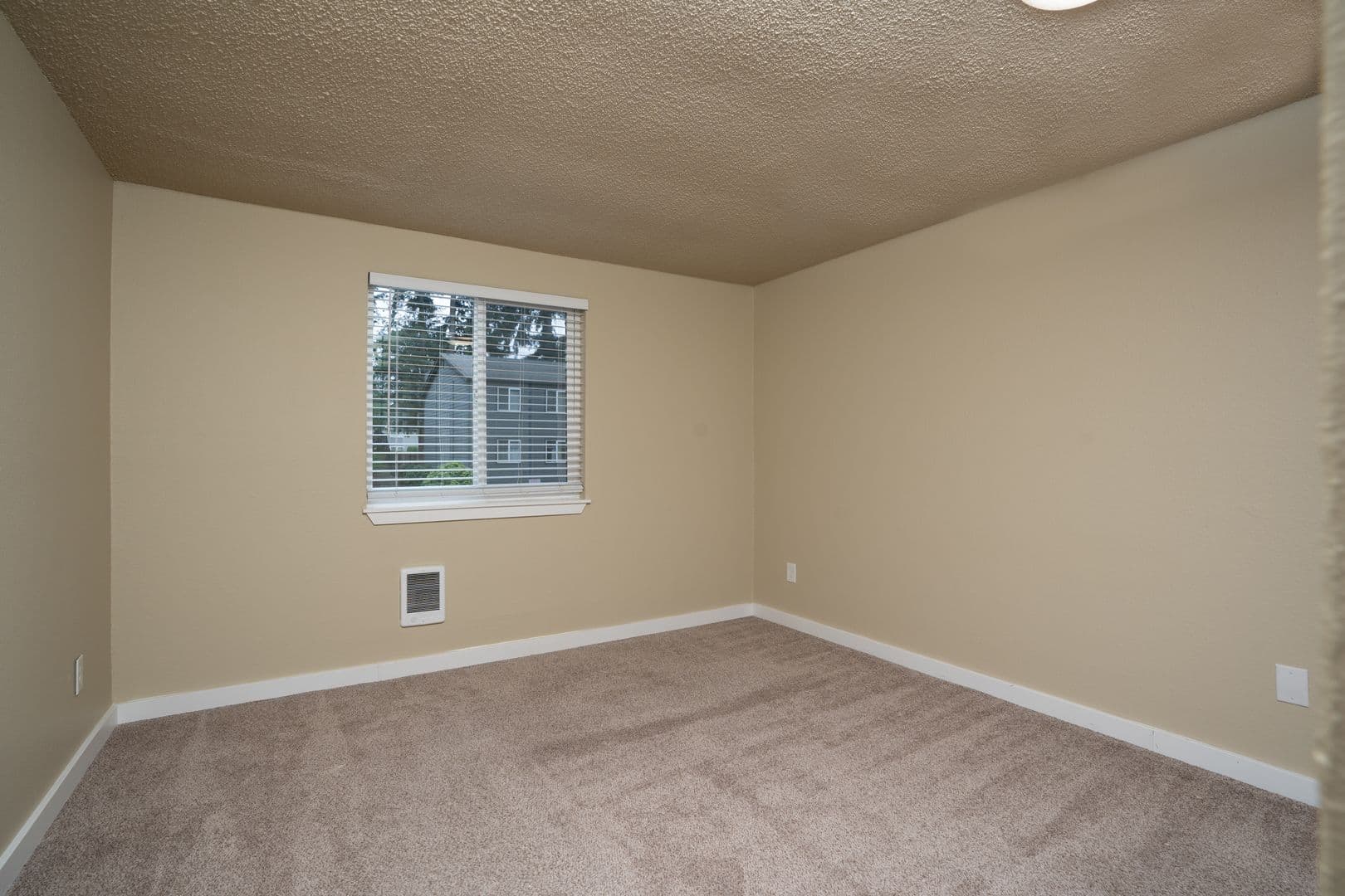 Tacoma Apartment: 1801 S Woodland Glen Drive
