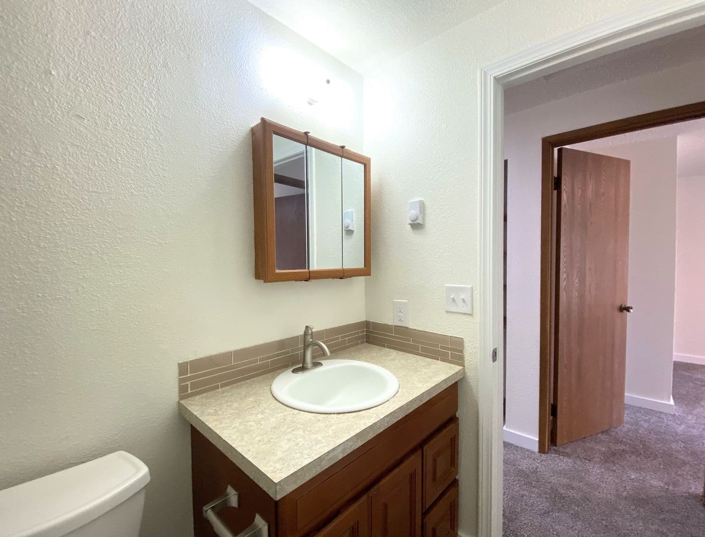 Lakewood Apartment: 12615 -12623 Lincoln Ave SW