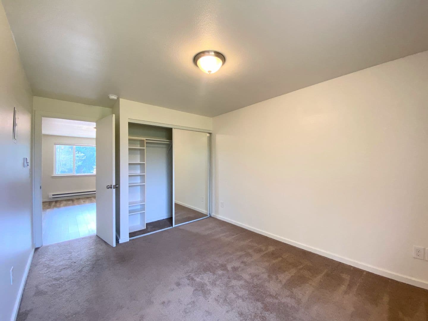 Tacoma Apartment: 3015 North Highland Street