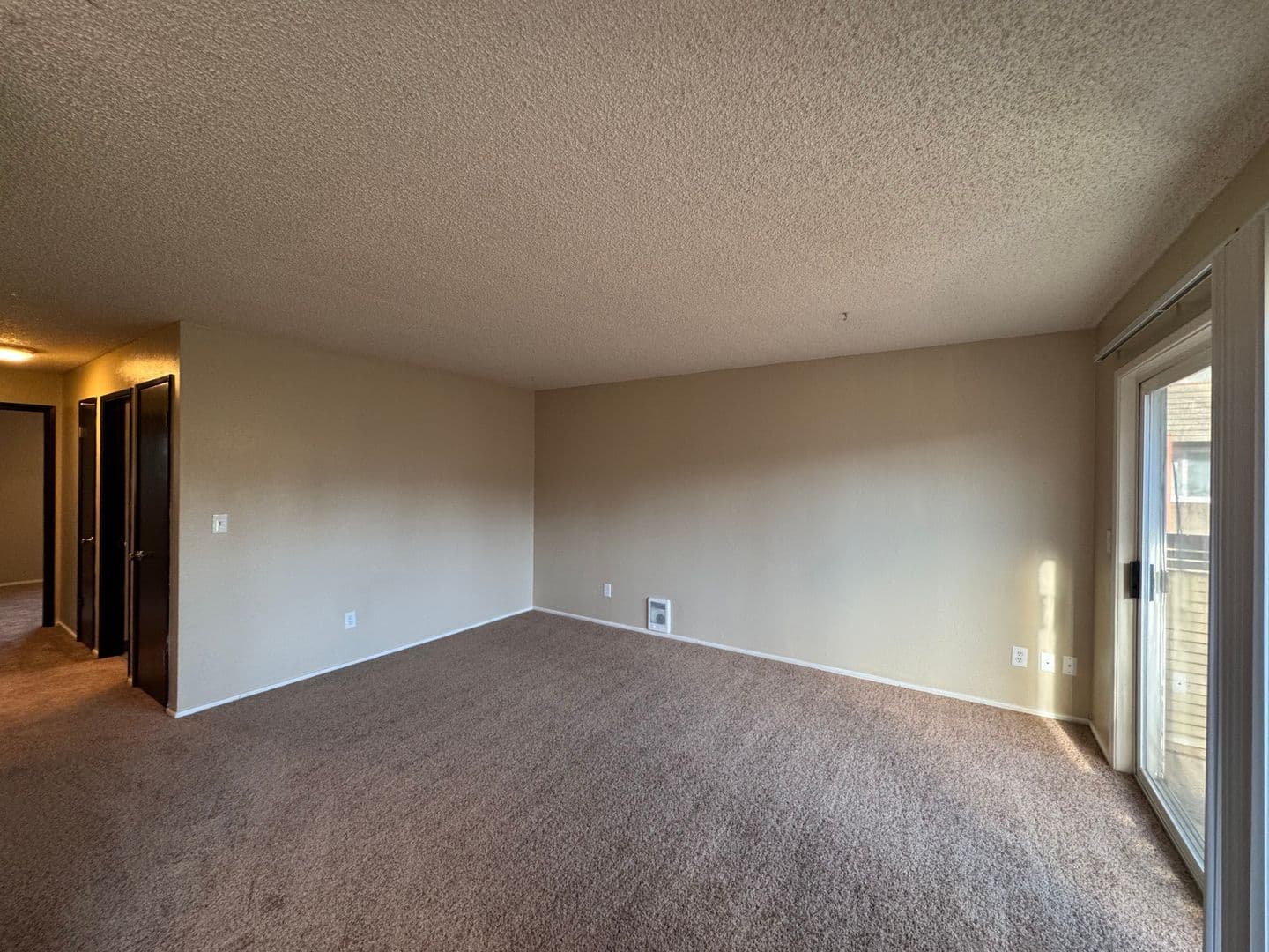 Tacoma Apartment: 6102 6th Ave