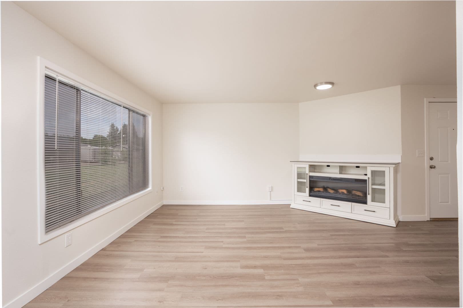 Pacific Apartment: 504 4th Ave SE