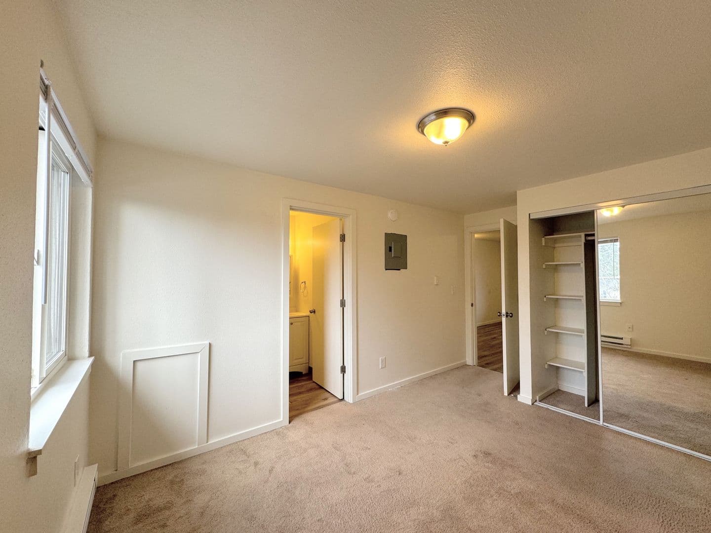 Tacoma Apartment: 3015 North Highland Street