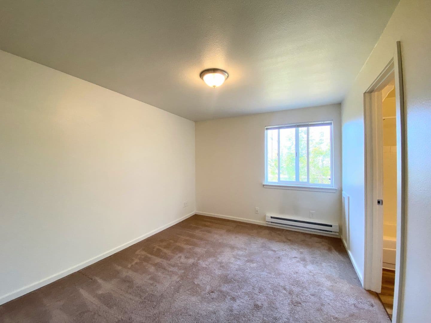 Tacoma Apartment: 3015 North Highland Street