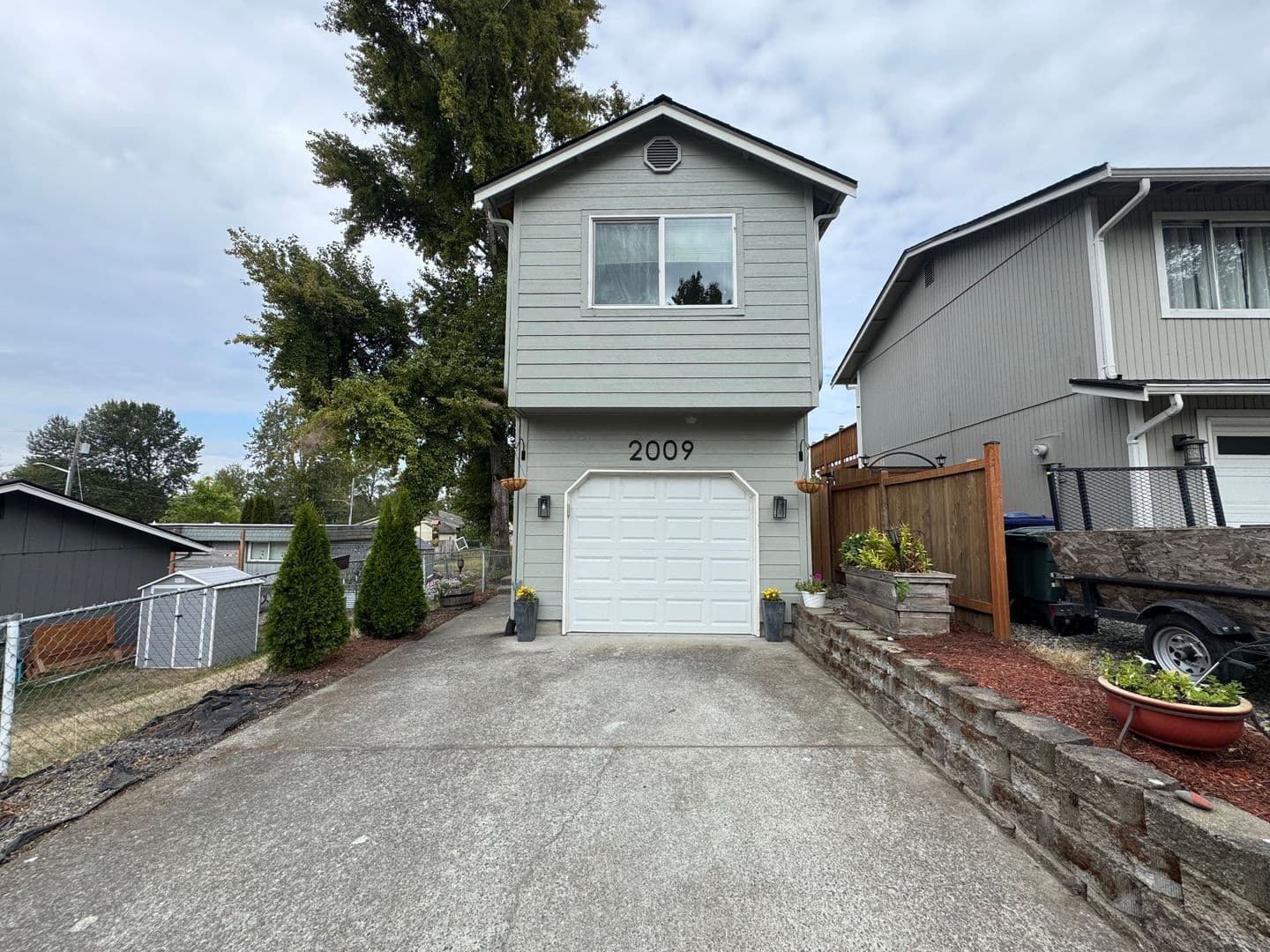 Tacoma House: 2009 E 38th St