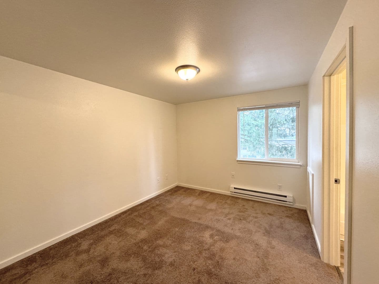 Tacoma Apartment: 3015 North Highland Street