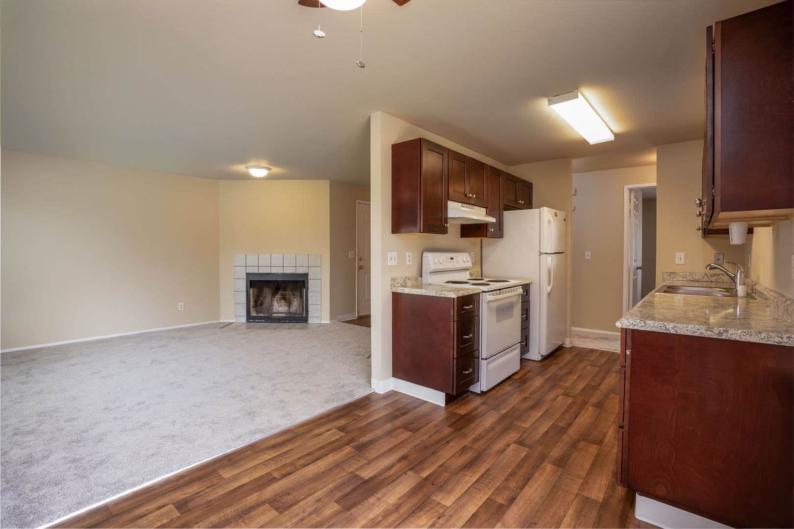Pacific Apartment: 504 4th Ave SE